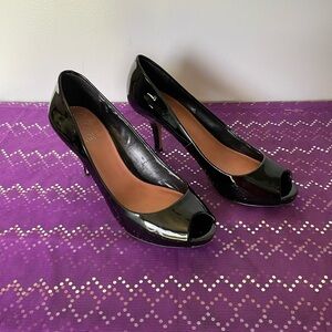 Vince Camuto Black Patent Heels, Size 8.5B